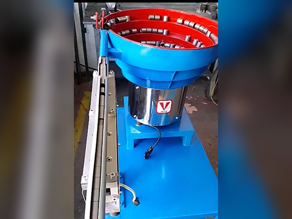 Bowl and Linear Feeding Line